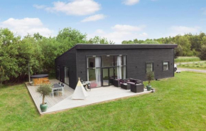 Amazing Home In Væggerløse With Kitchen Bogø By